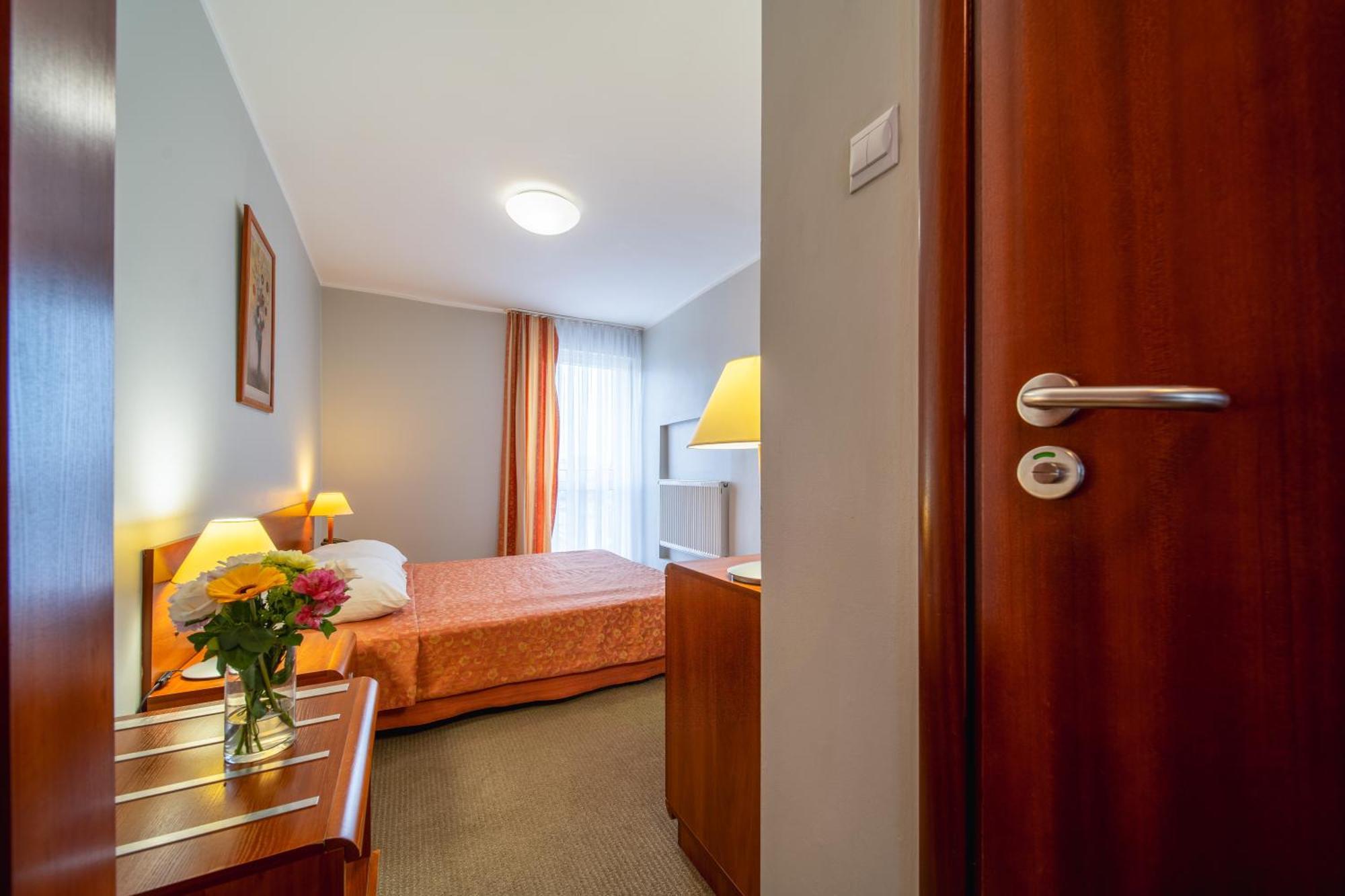 Hotel Gromada Łomża Eksteriør billede