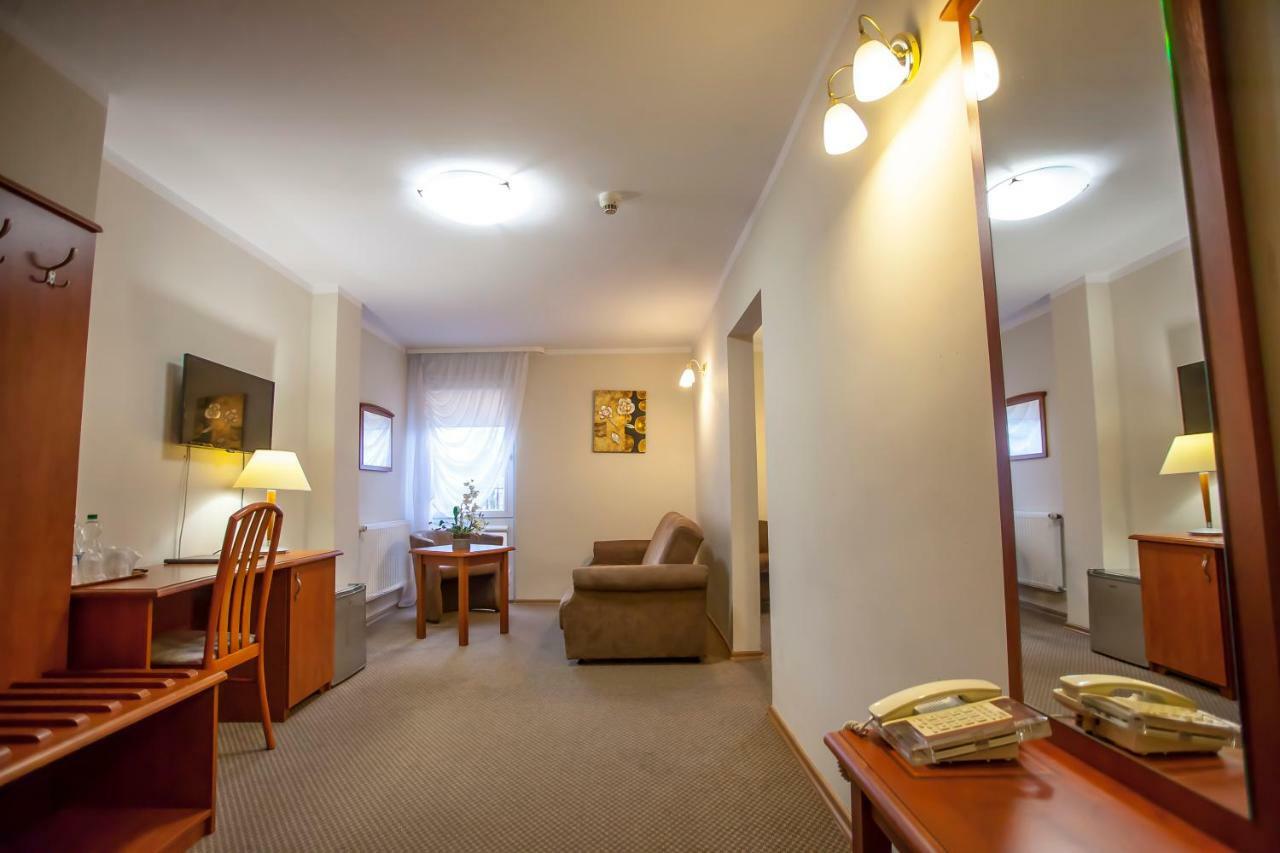 Hotel Gromada Łomża Eksteriør billede
